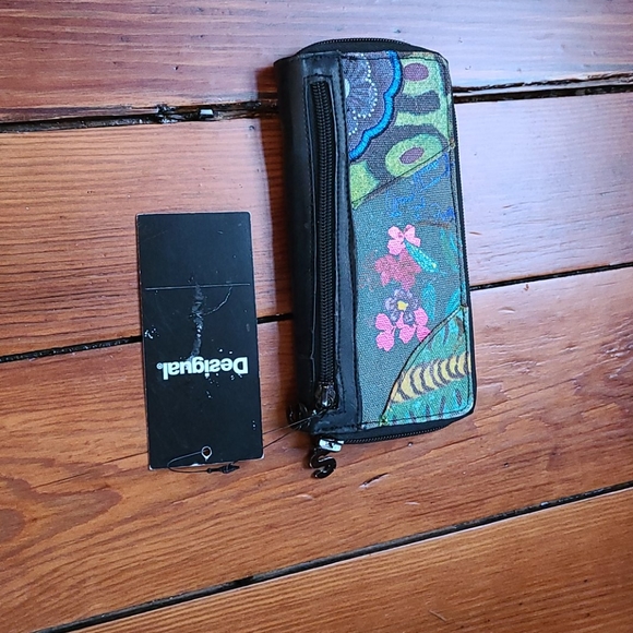 NWT Desigual Wallet - Picture 3 of 5